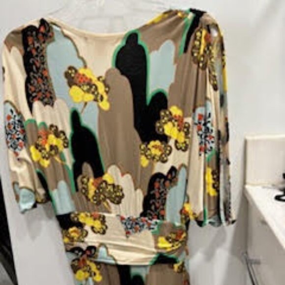 MULTI-COLOR TOP - SIZE M - Picture 2 of 5